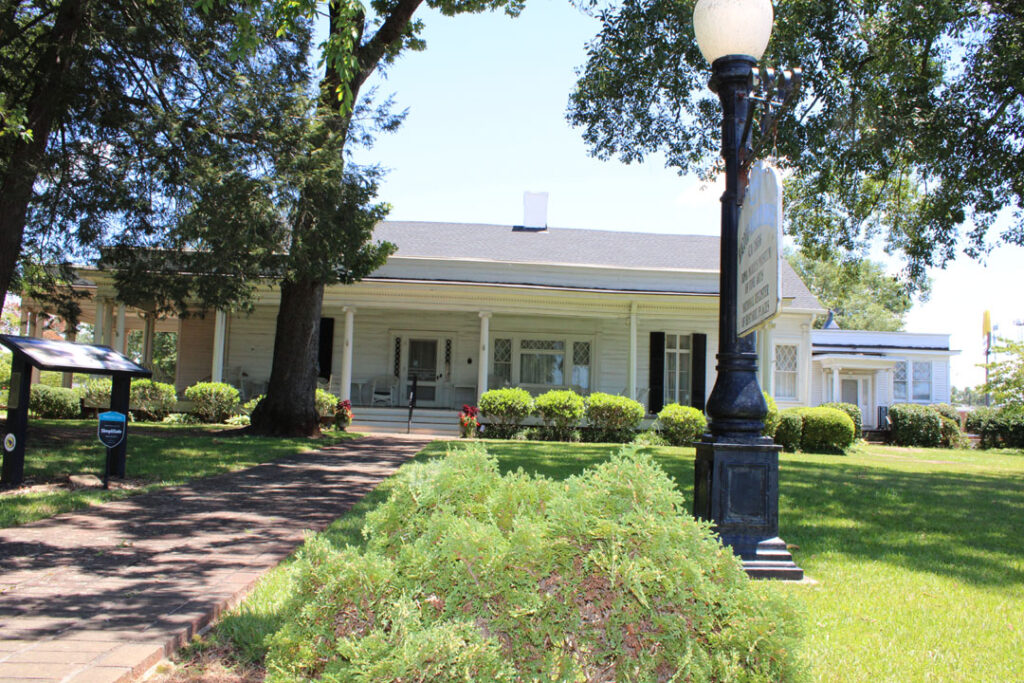 Hagood-Mauldin House, Pickens (Photo by Karen Brewer, The Pickens County Chronicle)