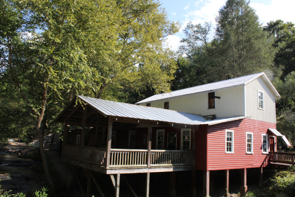 Meece Mill, Pickens (Photo by Karen Brewer, The Pickens County Chronicle)