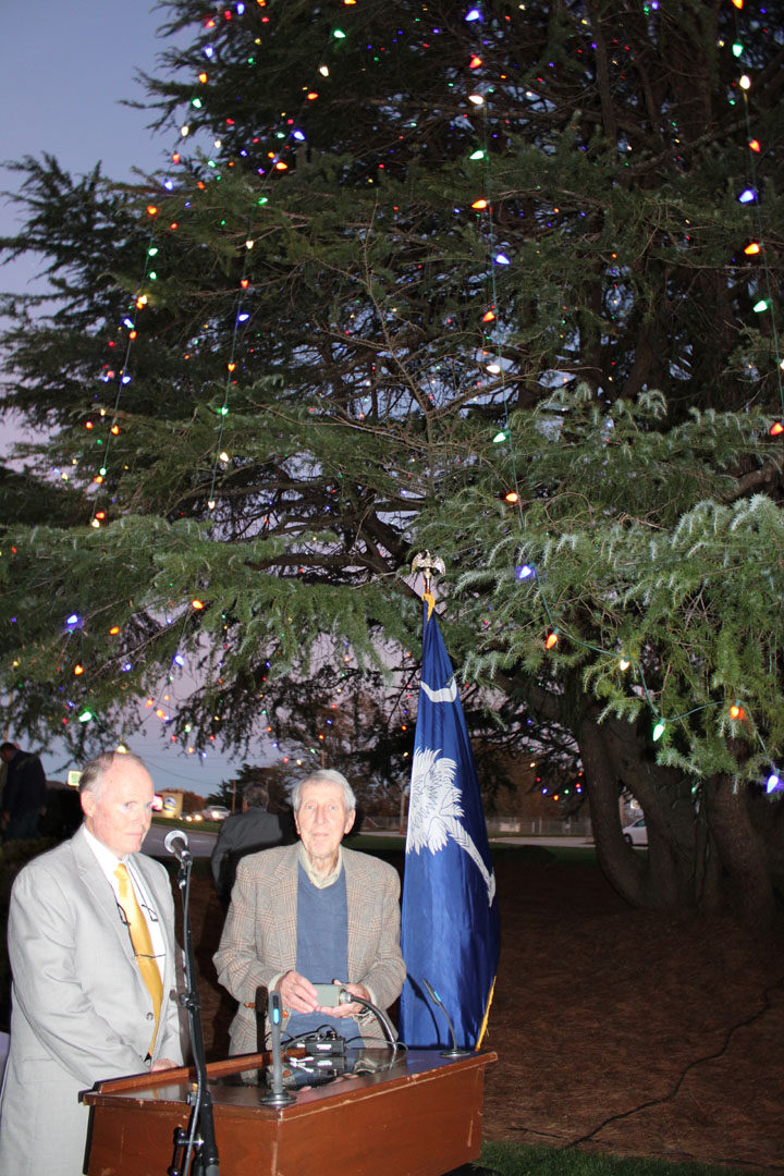 Blue Ridge Electric Cooperative President Jim Lovinggood and retired Judge Eddie Welmaker (Photo by Karen Brewer, The Pickens County Chronicle)