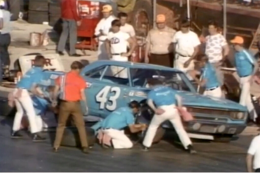 Richard Petty making a pit stop, screenshot from the first live TV race, April 10, 1971