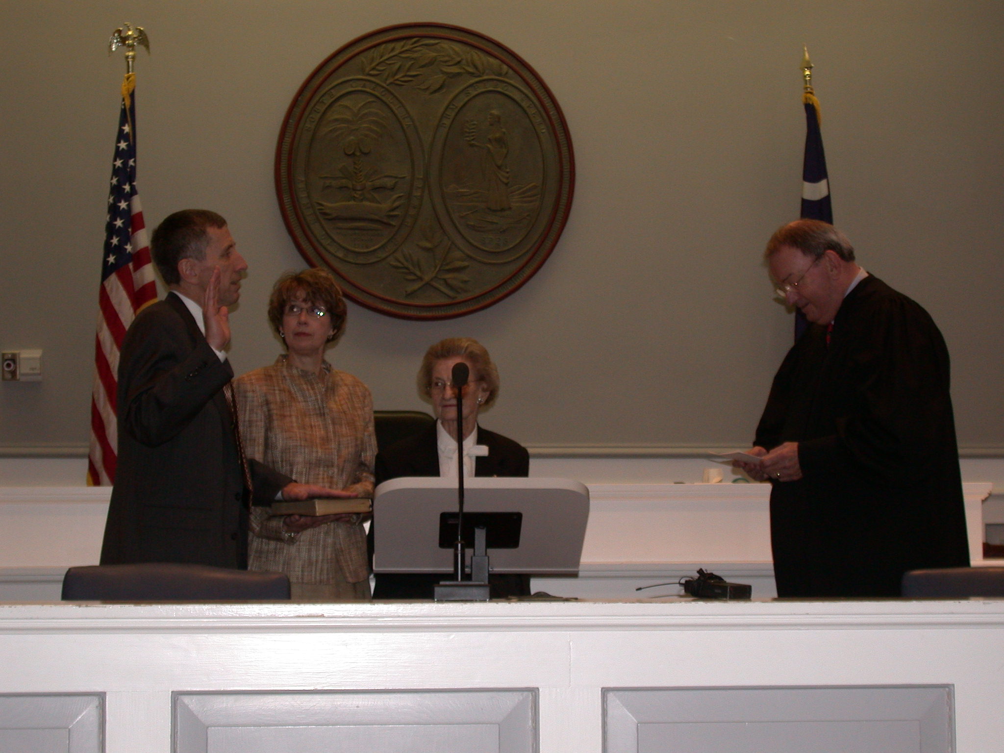 Eddie Welmaker sworn in as judge February 27, 2004 004