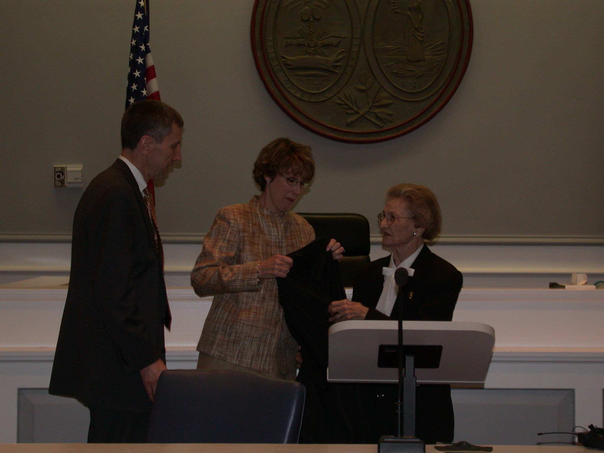 Eddie Welmaker sworn in as judge February 27, 2004 014