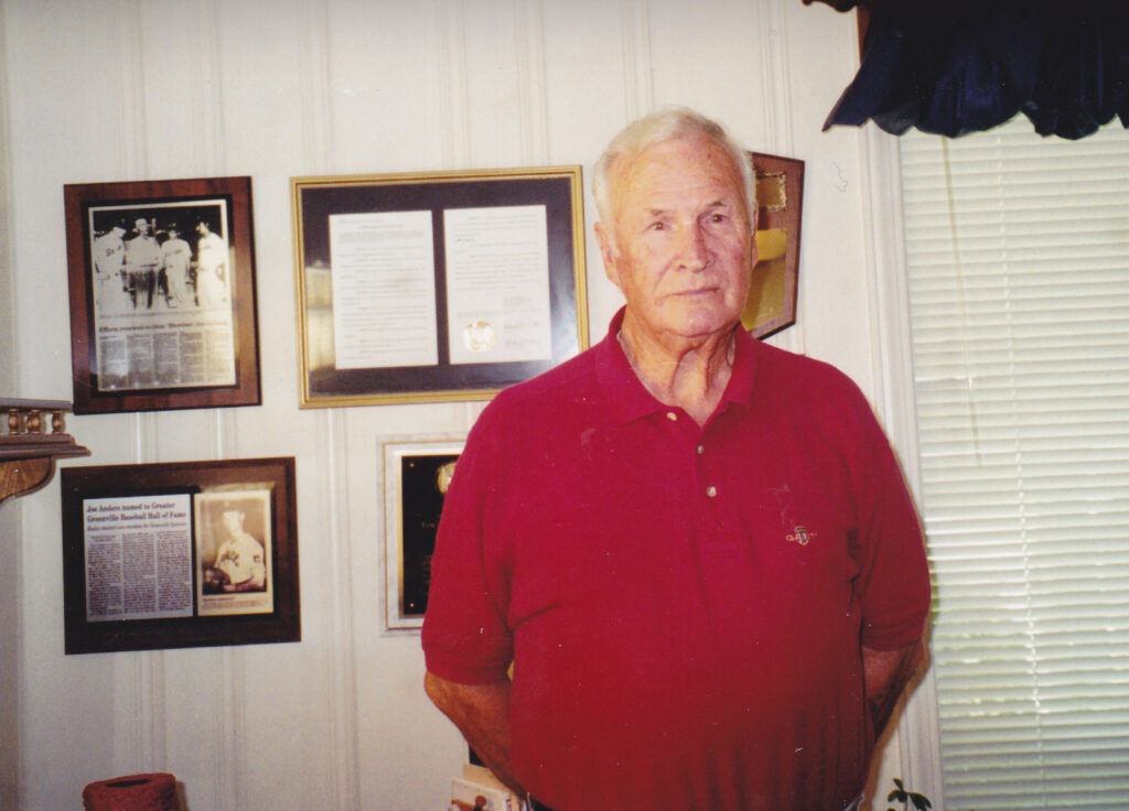Joe Anders at home in 1999 (Photo by Karen Brewer)