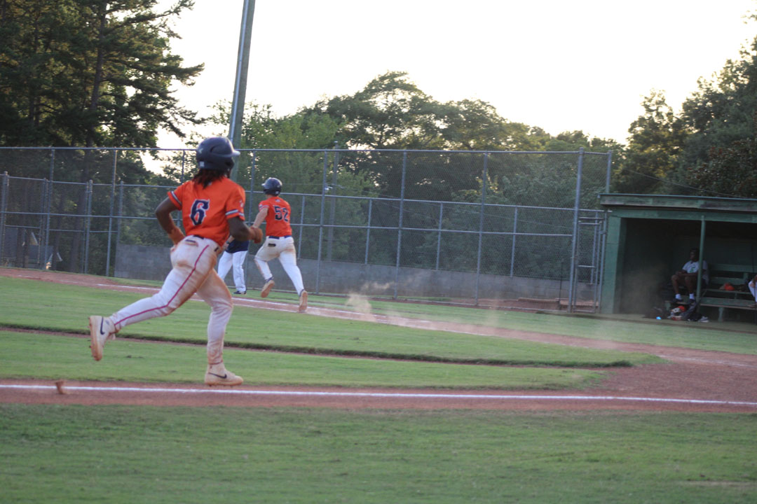 #6 Jasean Perry comes home as #52 Braden Mauro runs to first