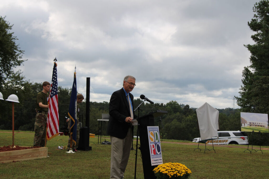 South Carolina State Representative Davey Hiott, of Pickens, speaks. (Photo by Karen Brewer, The Pickens County Chronicle)