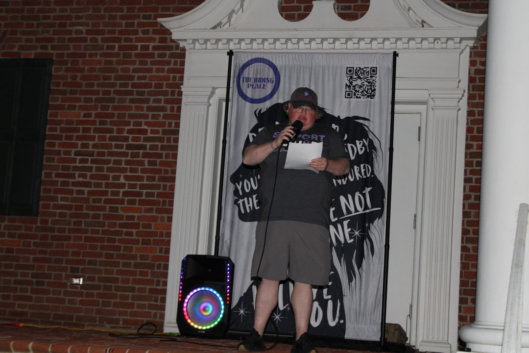 The Hiding Place's Co-Executive Director Jennifer Pace closes the ceremony.