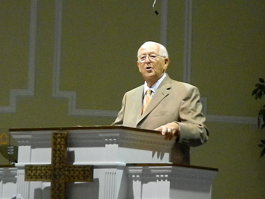 Jack preaching at Powdersville First Baptist Church on August 2, 2015 (Photo by Karen Brewer)