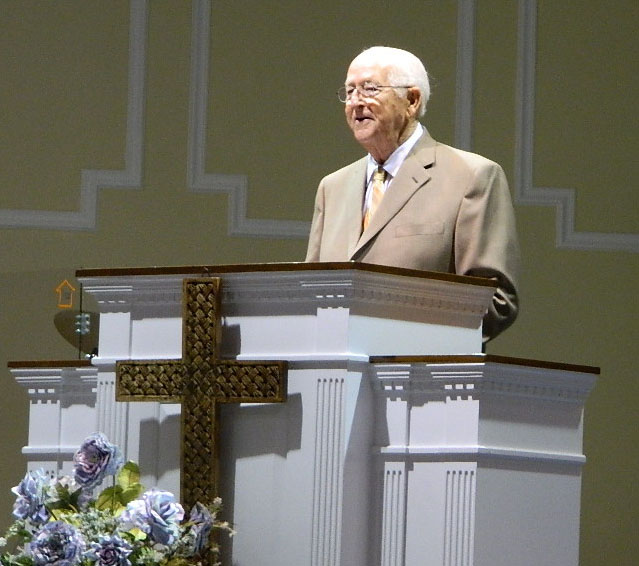 Jack preaching at Powdersville First Baptist Church on August 2, 2015 (Photo by Karen Brewer)