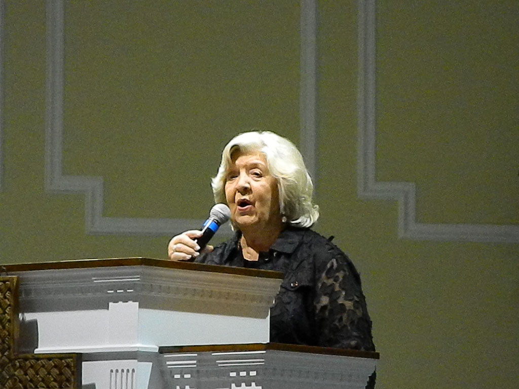 Shirley singing at Powdersville First Baptist Church on August 2, 2015 (Photo by Karen Brewer)